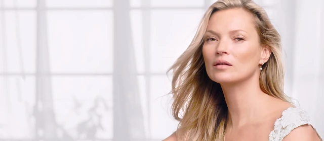 Zrozumienie Kate Moss jako Koziorożca: Osobowość i Cechy Gwiazdy